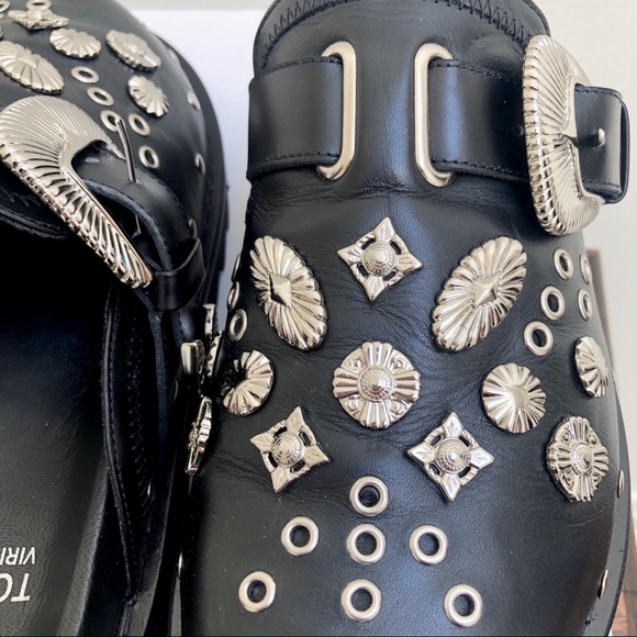 Toga Virilis Studded Black Leather Clogs - Picture 5 of 7